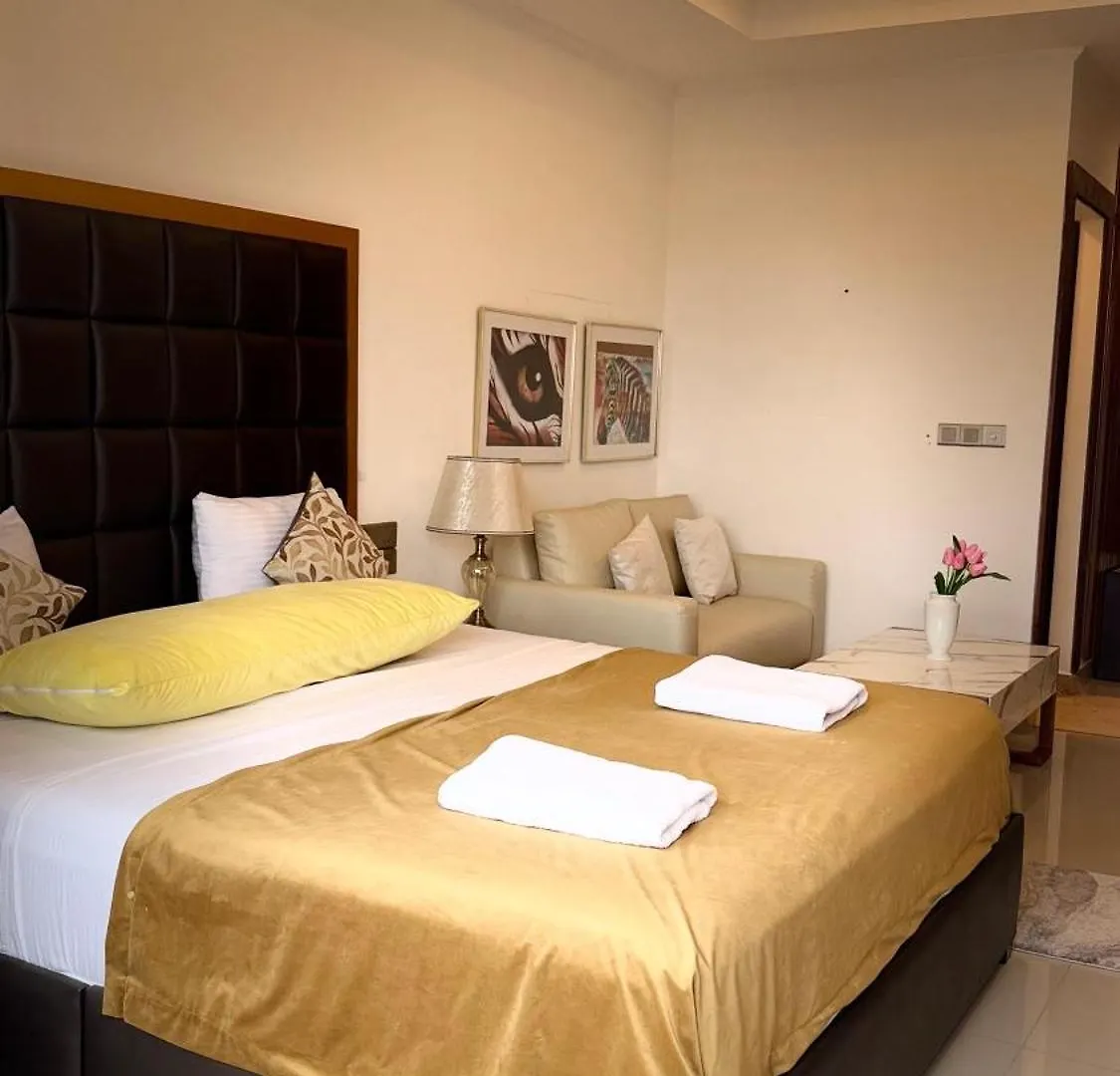 Ocean Breeze Negombo- Tidesend Luxury Beach Apartments Negombo