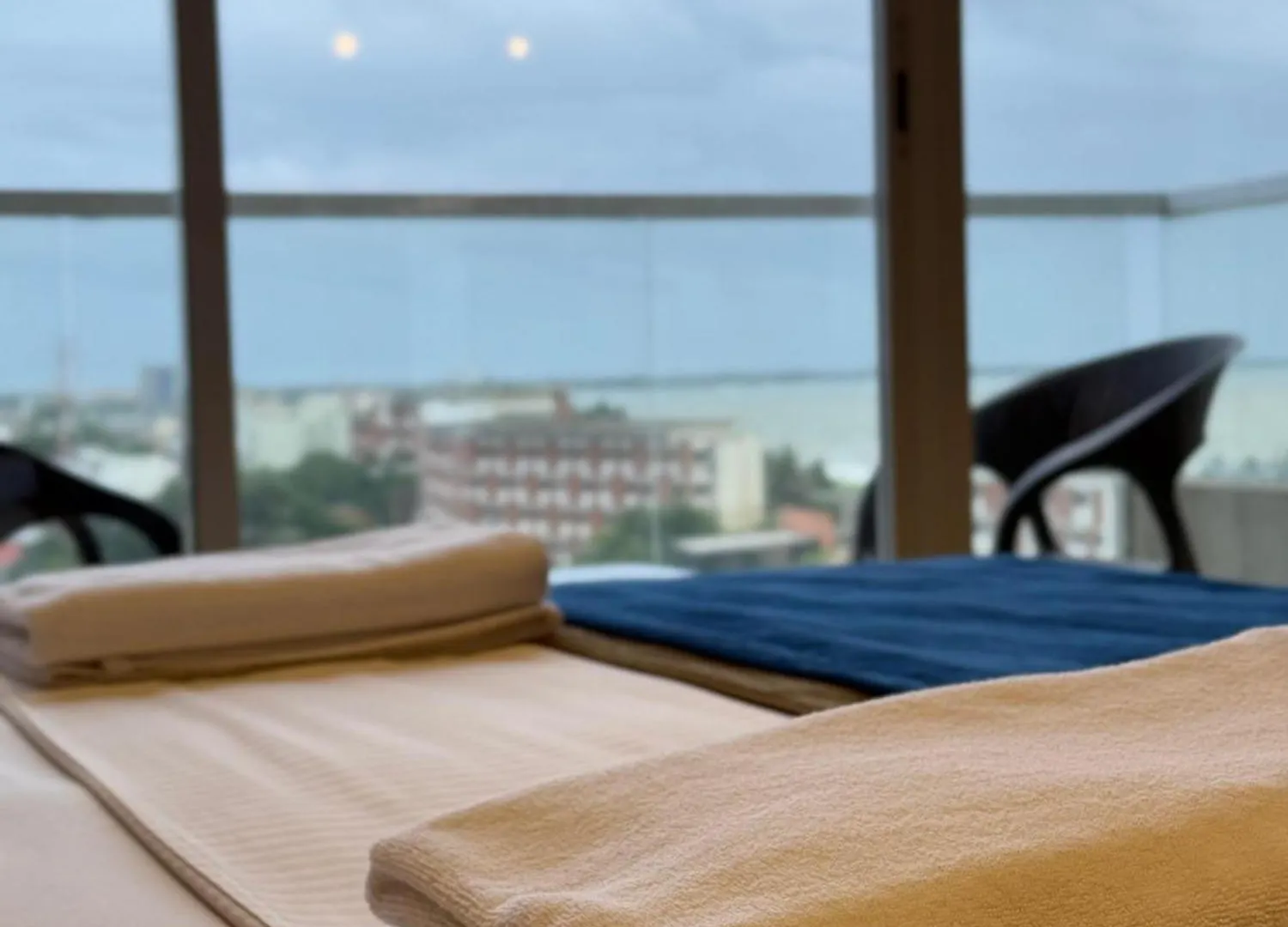 Ocean Breeze Negombo- Tidesend Luxury Beach Apartments 0*, Negombo
