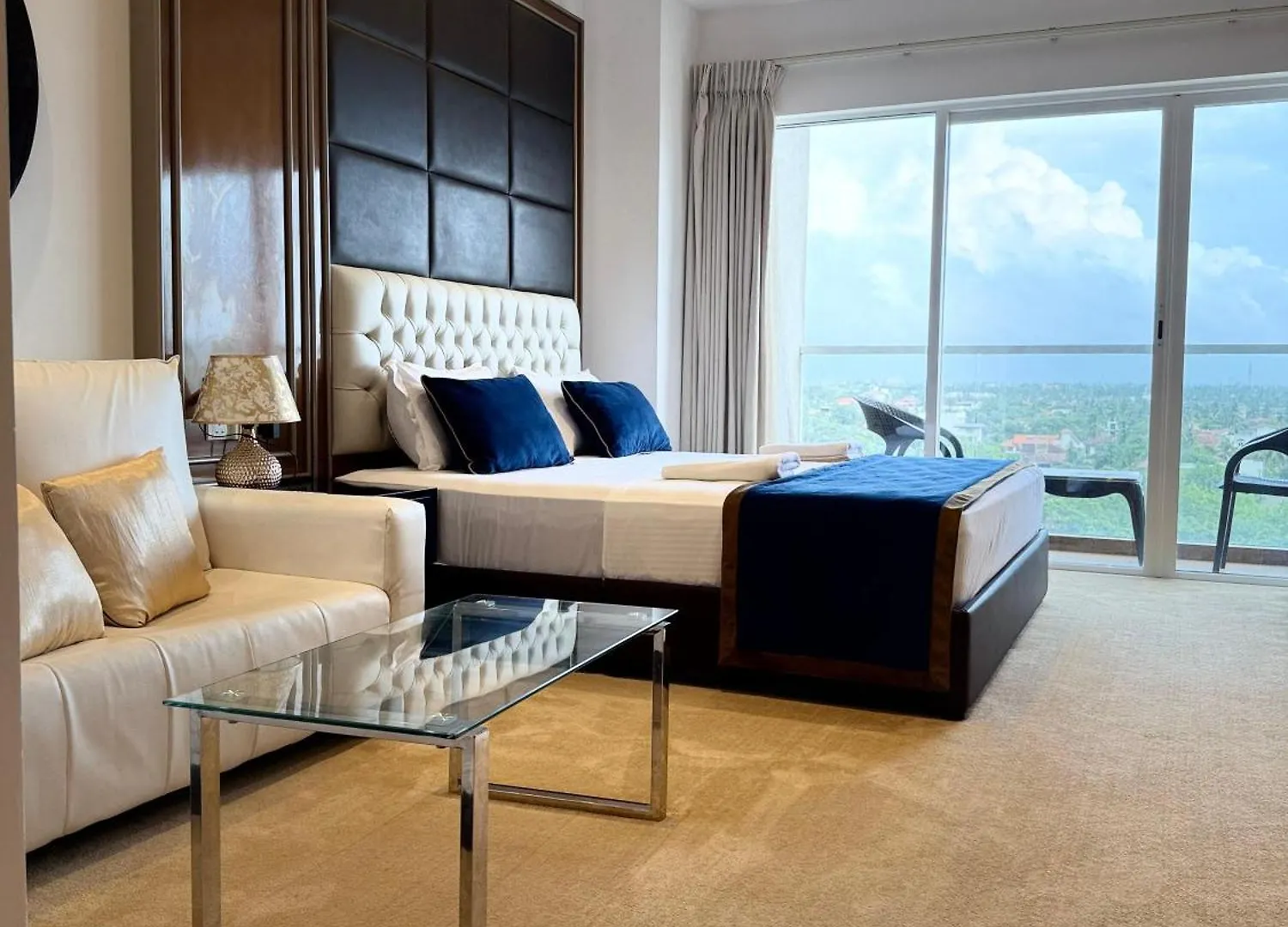 Ocean Breeze Negombo- Tidesend Luxury Beach Apartments 0*, Negombo Sri Lanka